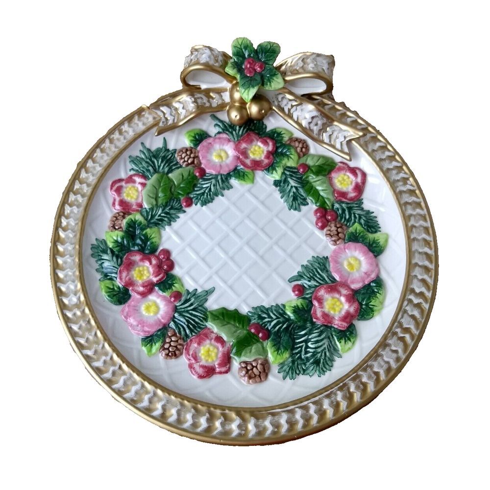 Fitz & Floyd Wall Hanging Christmas Wreath w/ Bow Plate Classics Lattice Gold